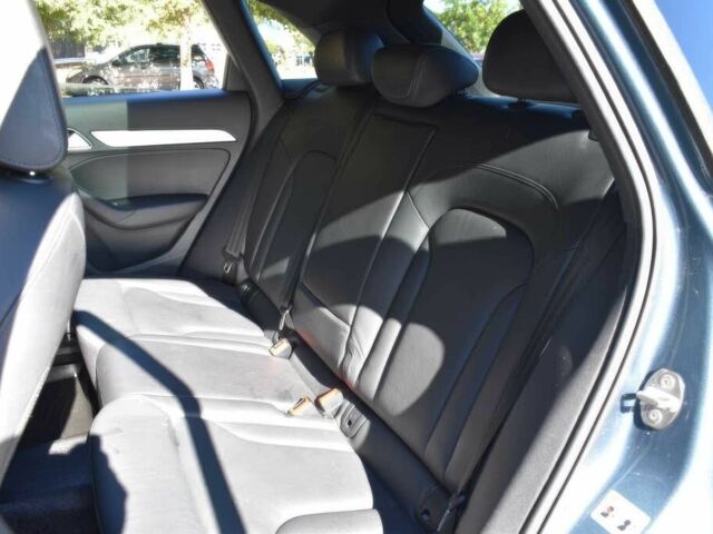 Синий Ауди Ку3, объемом двигателя 2 л и пробегом 38 тыс. км за 9700 $, фото 12 на Automoto.ua