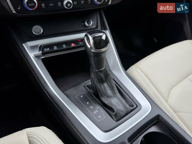 Синій Ауді Ку3, об'ємом двигуна 2 л та пробігом 119 тис. км за 24300 $, фото 41 на Automoto.ua