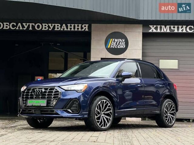 Синий Ауди Ку3, объемом двигателя 2 л и пробегом 82 тыс. км за 22900 $, фото 2 на Automoto.ua