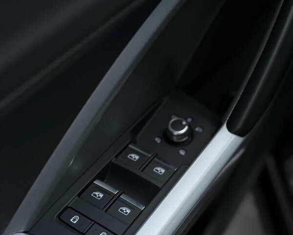 Синий Ауди Ку3, объемом двигателя 1.98 л и пробегом 155 тыс. км за 22999 $, фото 19 на Automoto.ua