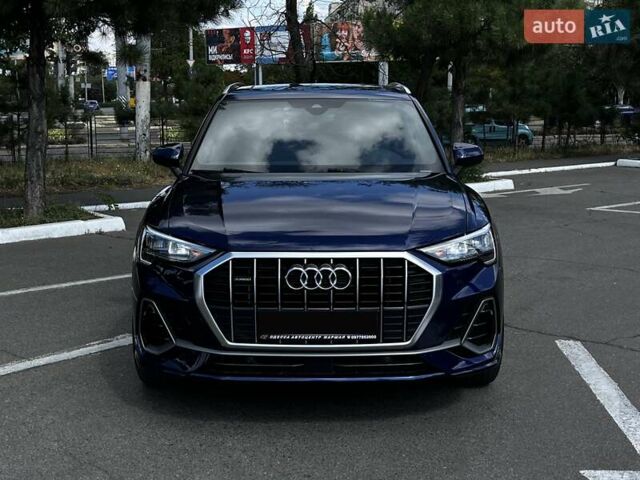 Синий Ауди Ку3, объемом двигателя 2 л и пробегом 46 тыс. км за 26999 $, фото 2 на Automoto.ua