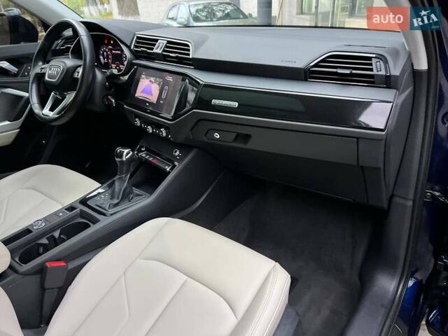 Синий Ауди Ку3, объемом двигателя 2 л и пробегом 82 тыс. км за 22900 $, фото 18 на Automoto.ua