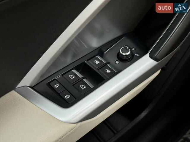 Синій Ауді Ку3, об'ємом двигуна 2 л та пробігом 119 тис. км за 24300 $, фото 52 на Automoto.ua