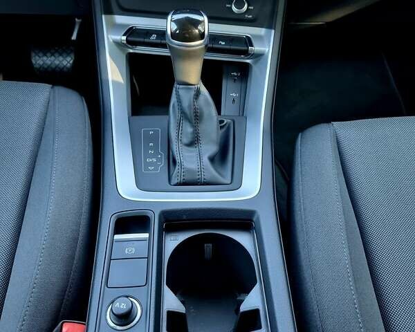 Синий Ауди Ку3, объемом двигателя 1.97 л и пробегом 228 тыс. км за 29999 $, фото 84 на Automoto.ua