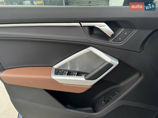 Синий Ауди Ку3, объемом двигателя 1.98 л и пробегом 90 тыс. км за 26990 $, фото 24 на Automoto.ua