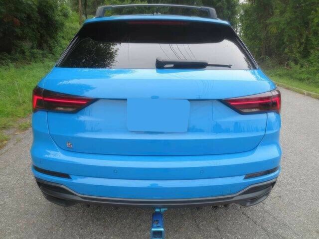 Синий Ауди Ку3, объемом двигателя 2 л и пробегом 23 тыс. км за 19900 $, фото 4 на Automoto.ua