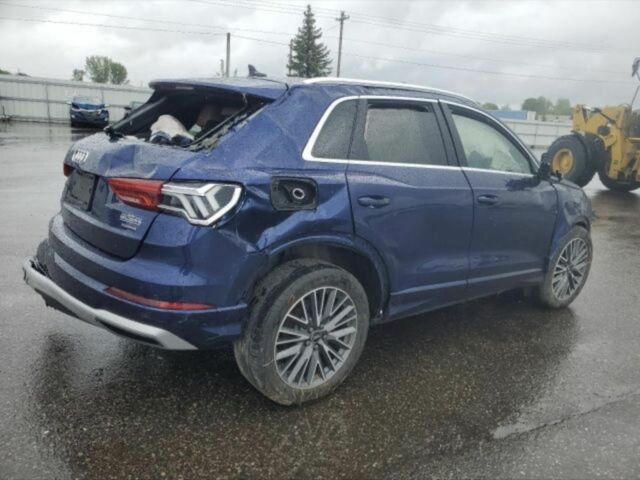 Синий Ауди Ку3, объемом двигателя 2 л и пробегом 64 тыс. км за 10200 $, фото 2 на Automoto.ua