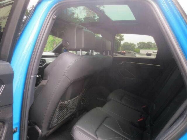 Синий Ауди Ку3, объемом двигателя 2 л и пробегом 23 тыс. км за 19900 $, фото 9 на Automoto.ua