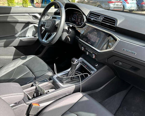 Синий Ауди Ку3, объемом двигателя 1.98 л и пробегом 17 тыс. км за 28500 $, фото 9 на Automoto.ua