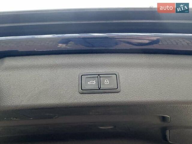 Синий Ауди Ку3, объемом двигателя 1.97 л и пробегом 5 тыс. км за 37750 $, фото 25 на Automoto.ua