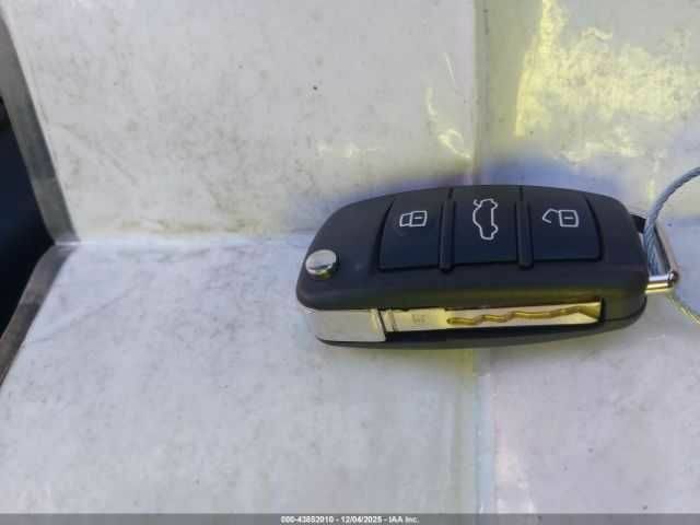 Синій Ауді Ку3, об'ємом двигуна 2 л та пробігом 10 тис. км за 10500 $, фото 10 на Automoto.ua