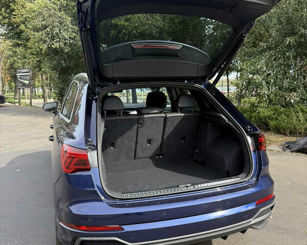 Синий Ауди Ку3, объемом двигателя 1.98 л и пробегом 13 тыс. км за 27300 $, фото 4 на Automoto.ua