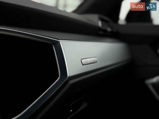 Оранжевый Ауди Ку3, объемом двигателя 1.5 л и пробегом 80 тыс. км за 34990 $, фото 80 на Automoto.ua