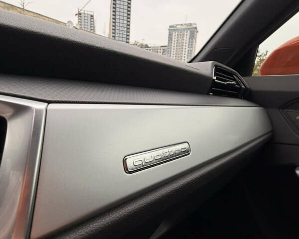 Помаранчевий Ауді Ку3, об'ємом двигуна 1.98 л та пробігом 130 тис. км за 24800 $, фото 12 на Automoto.ua