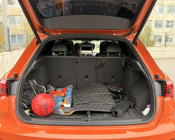 Помаранчевий Ауді Ку3, об'ємом двигуна 1.98 л та пробігом 130 тис. км за 24800 $, фото 9 на Automoto.ua