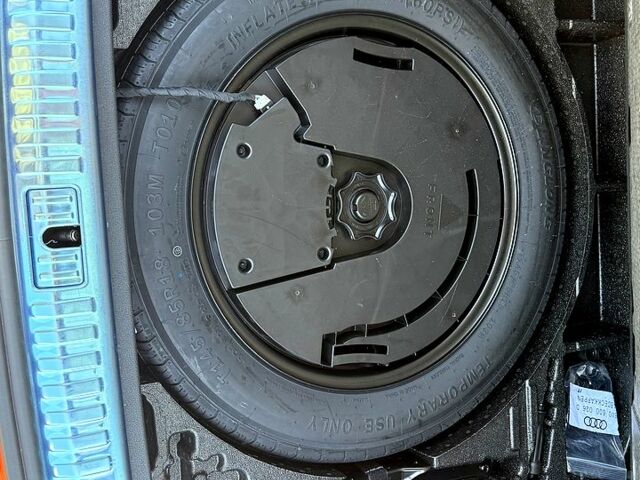 Оранжевый Ауди Ку3, объемом двигателя 2 л и пробегом 36 тыс. км за 26000 $, фото 8 на Automoto.ua