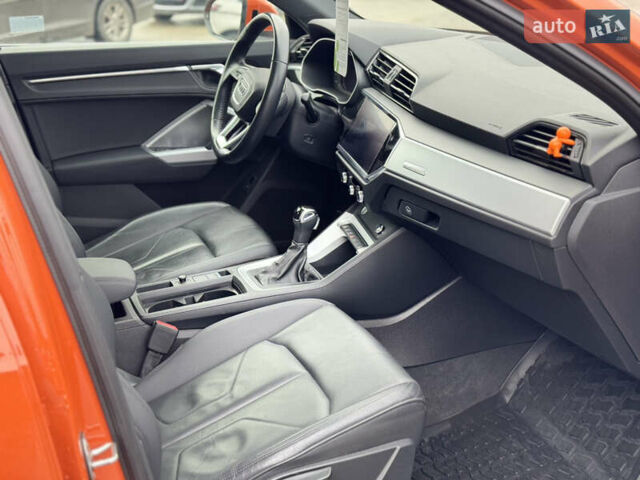 Оранжевый Ауди Ку3, объемом двигателя 1.98 л и пробегом 40 тыс. км за 26500 $, фото 7 на Automoto.ua