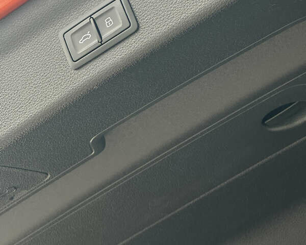 Оранжевый Ауди Ку3, объемом двигателя 2 л и пробегом 40 тыс. км за 24500 $, фото 19 на Automoto.ua