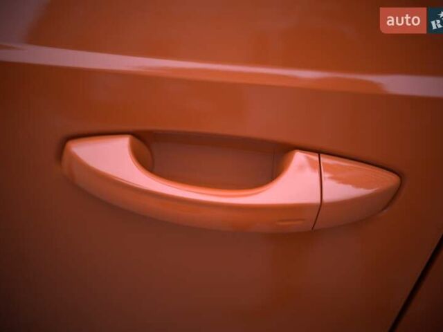 Оранжевый Ауди Ку3, объемом двигателя 1.98 л и пробегом 27 тыс. км за 42500 $, фото 17 на Automoto.ua