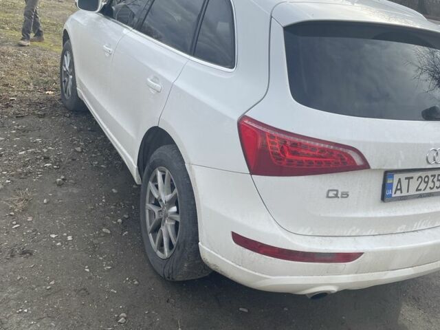 Белый Ауди Ку 5, объемом двигателя 3.2 л и пробегом 330 тыс. км за 10200 $, фото 3 на Automoto.ua