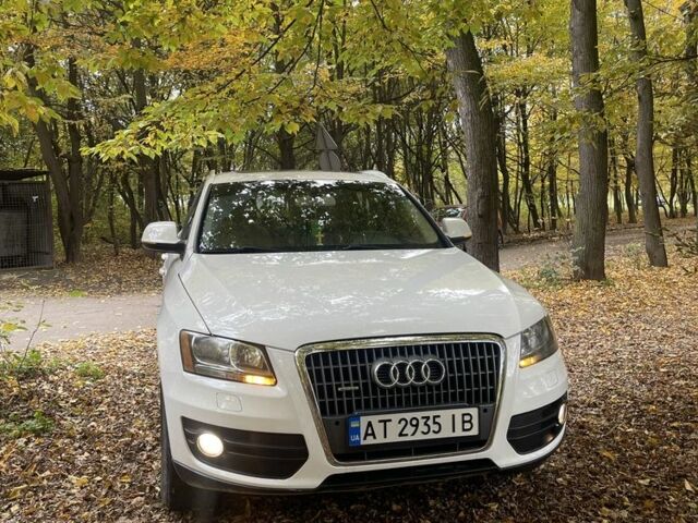 Белый Ауди Ку 5, объемом двигателя 3.2 л и пробегом 330 тыс. км за 10200 $, фото 5 на Automoto.ua