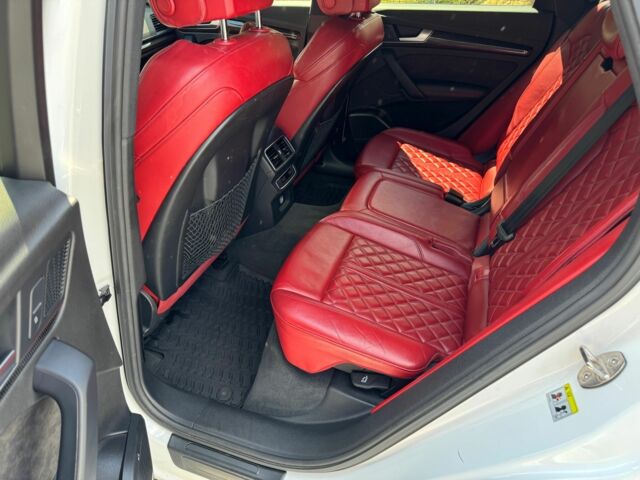 Білий Ауді Ку 5, об'ємом двигуна 3 л та пробігом 127 тис. км за 31777 $, фото 5 на Automoto.ua