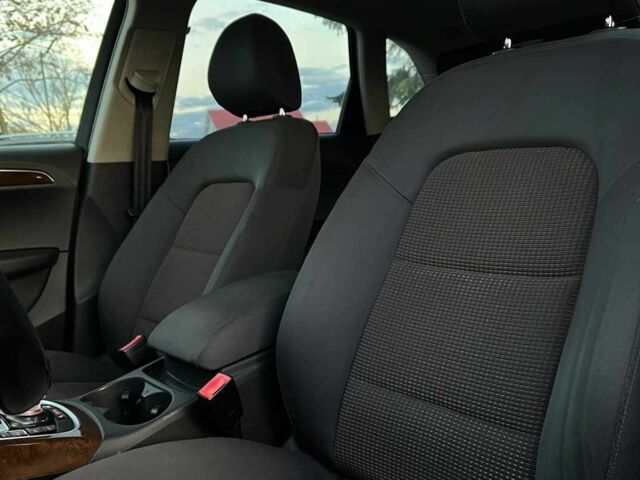 Білий Ауді Ку 5, об'ємом двигуна 2 л та пробігом 254 тис. км за 11200 $, фото 15 на Automoto.ua