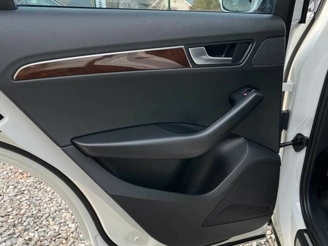 Білий Ауді Ку 5, об'ємом двигуна 2 л та пробігом 254 тис. км за 11200 $, фото 22 на Automoto.ua