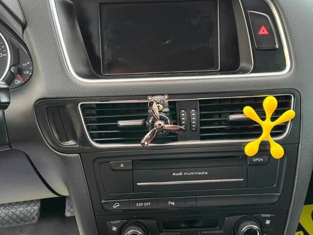 Білий Ауді Ку 5, об'ємом двигуна 2 л та пробігом 254 тис. км за 11200 $, фото 11 на Automoto.ua