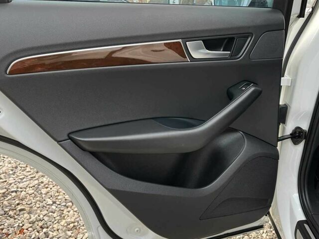 Білий Ауді Ку 5, об'ємом двигуна 2 л та пробігом 254 тис. км за 11200 $, фото 21 на Automoto.ua