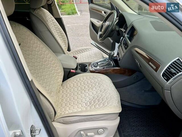 Белый Ауди Ку 5, объемом двигателя 3.2 л и пробегом 173 тыс. км за 13500 $, фото 20 на Automoto.ua