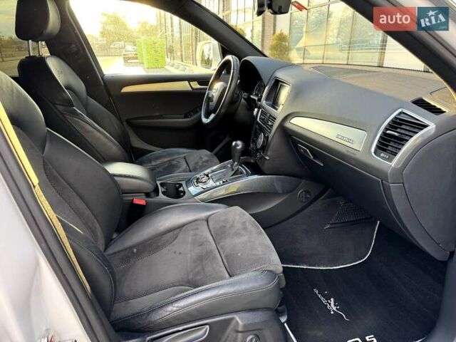 Білий Ауді Ку 5, об'ємом двигуна 2 л та пробігом 156 тис. км за 12690 $, фото 85 на Automoto.ua