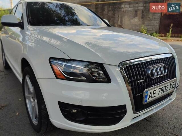 Білий Ауді Ку 5, об'ємом двигуна 3.2 л та пробігом 173 тис. км за 12500 $, фото 21 на Automoto.ua
