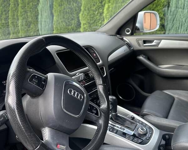 Белый Ауди Ку 5, объемом двигателя 3 л и пробегом 380 тыс. км за 15000 $, фото 4 на Automoto.ua