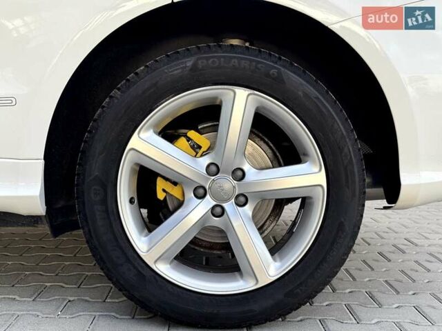 Білий Ауді Ку 5, об'ємом двигуна 2 л та пробігом 156 тис. км за 12690 $, фото 59 на Automoto.ua