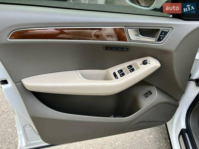 Білий Ауді Ку 5, об'ємом двигуна 3.2 л та пробігом 173 тис. км за 12500 $, фото 29 на Automoto.ua