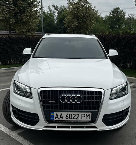 Белый Ауди Ку 5, объемом двигателя 1.98 л и пробегом 188 тыс. км за 12900 $, фото 2 на Automoto.ua