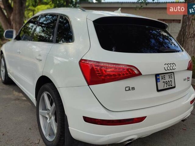 Білий Ауді Ку 5, об'ємом двигуна 3.2 л та пробігом 173 тис. км за 12500 $, фото 11 на Automoto.ua