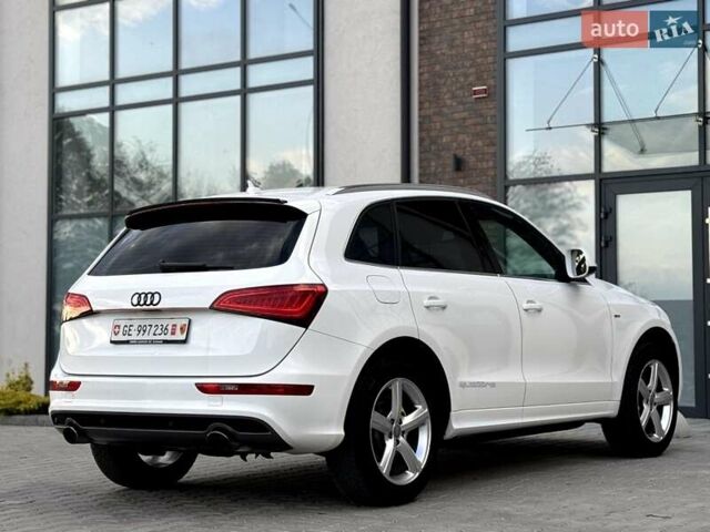 Білий Ауді Ку 5, об'ємом двигуна 2 л та пробігом 156 тис. км за 12690 $, фото 51 на Automoto.ua