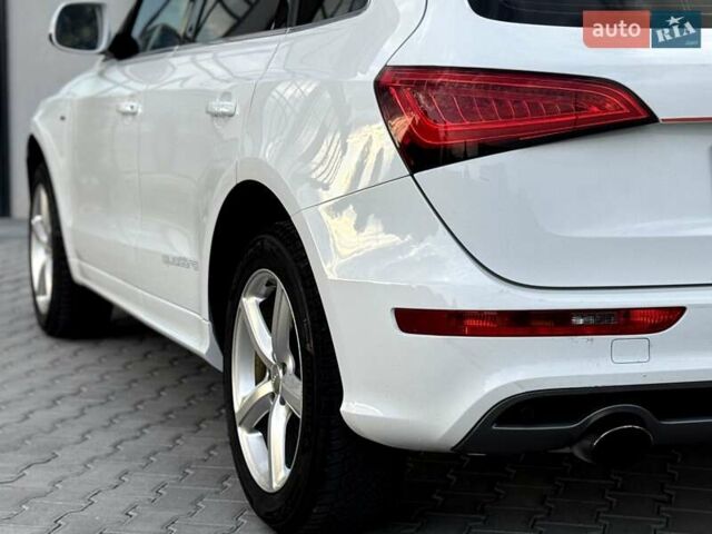 Білий Ауді Ку 5, об'ємом двигуна 2 л та пробігом 156 тис. км за 12690 $, фото 45 на Automoto.ua