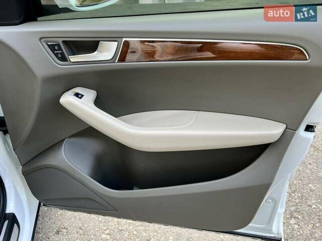 Білий Ауді Ку 5, об'ємом двигуна 3.2 л та пробігом 173 тис. км за 12500 $, фото 8 на Automoto.ua