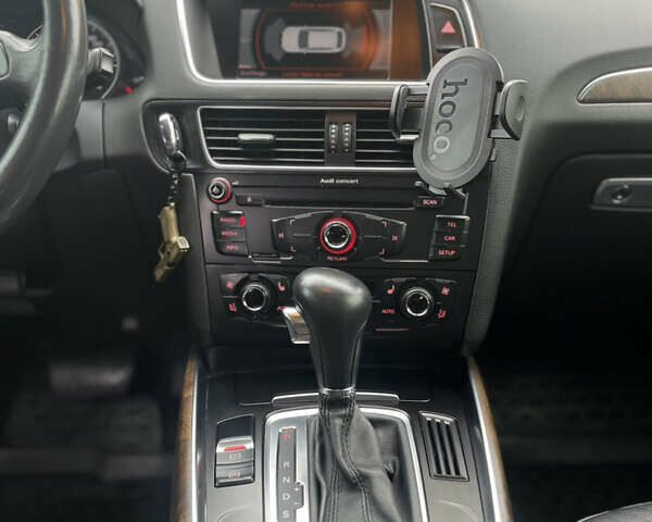 Белый Ауди Ку 5, объемом двигателя 1.98 л и пробегом 188 тыс. км за 12900 $, фото 7 на Automoto.ua