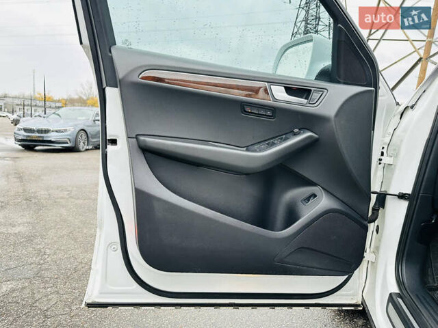 Білий Ауді Ку 5, об'ємом двигуна 1.98 л та пробігом 272 тис. км за 14700 $, фото 14 на Automoto.ua