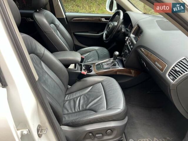 Белый Ауди Ку 5, объемом двигателя 3.2 л и пробегом 245 тыс. км за 10900 $, фото 22 на Automoto.ua