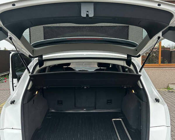 Белый Ауди Ку 5, объемом двигателя 1.98 л и пробегом 297 тыс. км за 13000 $, фото 8 на Automoto.ua