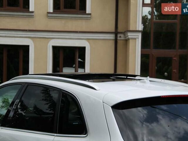 Білий Ауді Ку 5, об'ємом двигуна 2 л та пробігом 263 тис. км за 10950 $, фото 8 на Automoto.ua