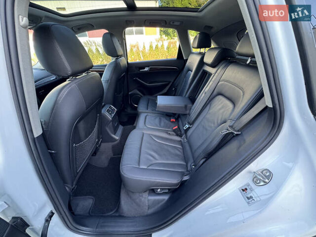 Белый Ауди Ку 5, объемом двигателя 2 л и пробегом 169 тыс. км за 11600 $, фото 14 на Automoto.ua