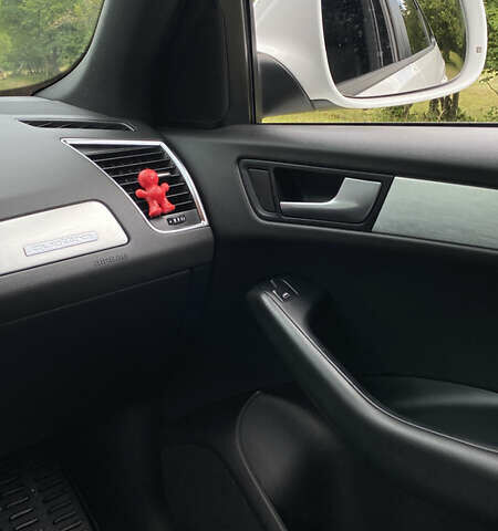 Белый Ауди Ку 5, объемом двигателя 1.97 л и пробегом 327 тыс. км за 15900 $, фото 12 на Automoto.ua