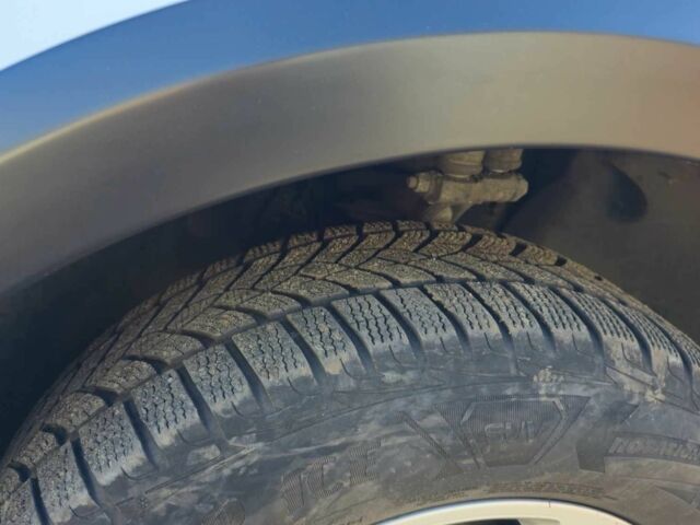 Белый Ауди Ку 5, объемом двигателя 2 л и пробегом 212 тыс. км за 16000 $, фото 18 на Automoto.ua