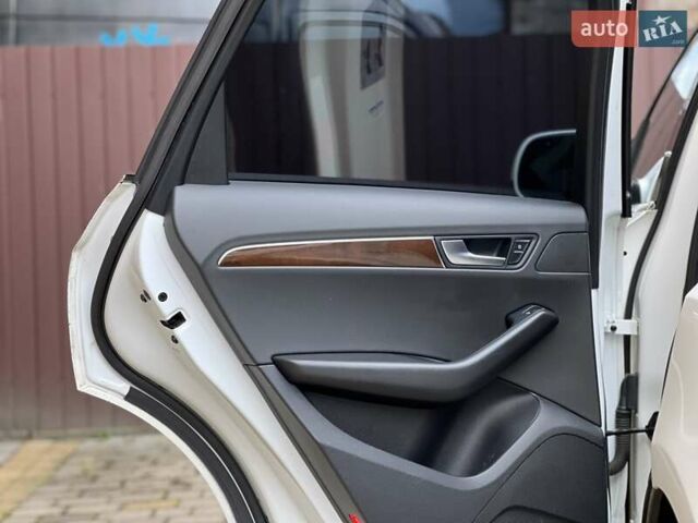 Белый Ауди Ку 5, объемом двигателя 3.2 л и пробегом 245 тыс. км за 10900 $, фото 46 на Automoto.ua